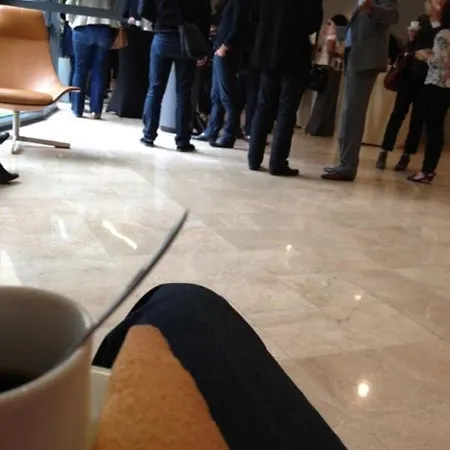 Trocadero Access Dayroom Espace Sans Nuitee Et Chambre Partagee Chatillon Nuitee -- Repos Journee Ou Espace Travail 8-19h Proche Tour Eiffel Ou Usage Bureau A L'heure En Journee -- Nuitee Chatillon Avenue * Paris